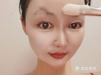 这是一款网红面膜，出自菲洛嘉现在叫FILlMED青春