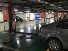 -吾悦广场·停车场