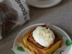 柠檬白柚肉桂卷-PAOPAO Bakery&Café(港汇店)