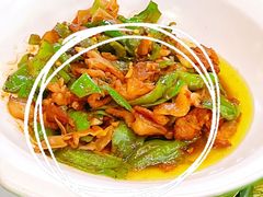 -阿瓦山寨·湘菜现炒·剁椒鱼头王(咸阳总店)