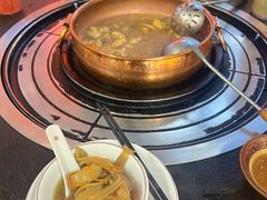 -阿山卓·野生菌火锅·纳西火塘烤肉