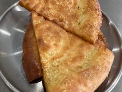 炸芝麻馕-董小西的凉皮和椒麻鸡(三元桥店)