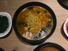 -菲拉拉漫温泉(东环路店)