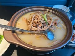 -凤凰湘语·平价海鲜餐厅(浦东旗舰店)