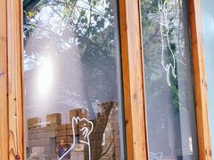 -喵屿·大理花园猫咖