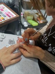 -Nail Me美甲美睫