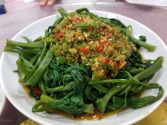 -洪霞餐馆