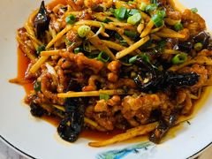 鱼香肉丝-龙抄手(文殊坊店)