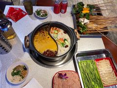 -钢管厂五区小郡肝串串香(蜀都万达店)