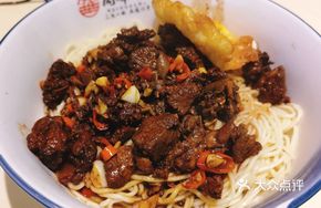 Sauce-Flavored Duck Noodles
