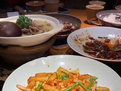 -吃饭皇帝大(长宁龙之梦店)