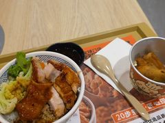 -资和信百货商场