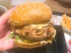 -The Habit Burger Grill 哈比特汉堡(复兴soho店)