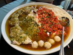 双色鸳鸯鱼头王-望湘园·洞庭渔宴(浦江欢乐颂店)