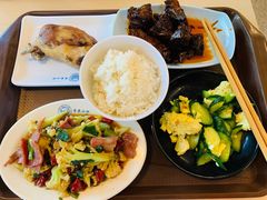 -同济大学本部学苑饮食广场