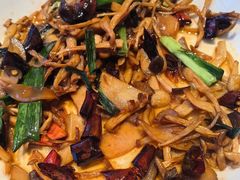 -关东小磨东北菜(上海长风大悦城店)