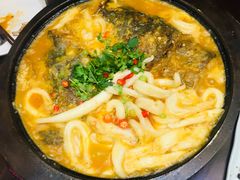招牌黄金鱼头-赵小姐丨新中餐(曲江店)