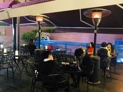 露天位-龙治汉堡(中华城店)