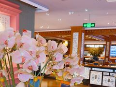 -八府香鸭·啫啫煲(华山路店)