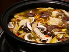-菌之家·专业纯野生菌火锅·特色炒菌