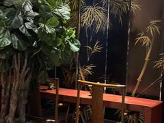 -八府香鸭·啫啫煲(华山路店)