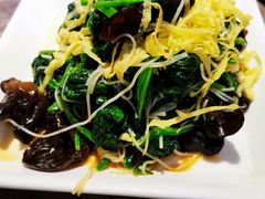 芥味菠菜-闫府私房菜·老字号(恒隆店)