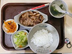 卤肉饭-台北风味(第一家快餐)