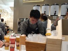 -奈雪的茶(市百一店)