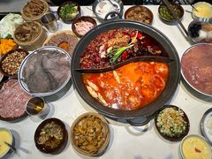 -卤校长老火锅(杨家坪直营店)