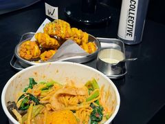 -W COLLECTIVE  DESSERT SHOP