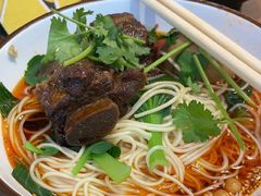 -老四川(T3航站楼F指廊店)