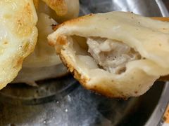 -黄阿姨锅贴大王(万航渡路店)