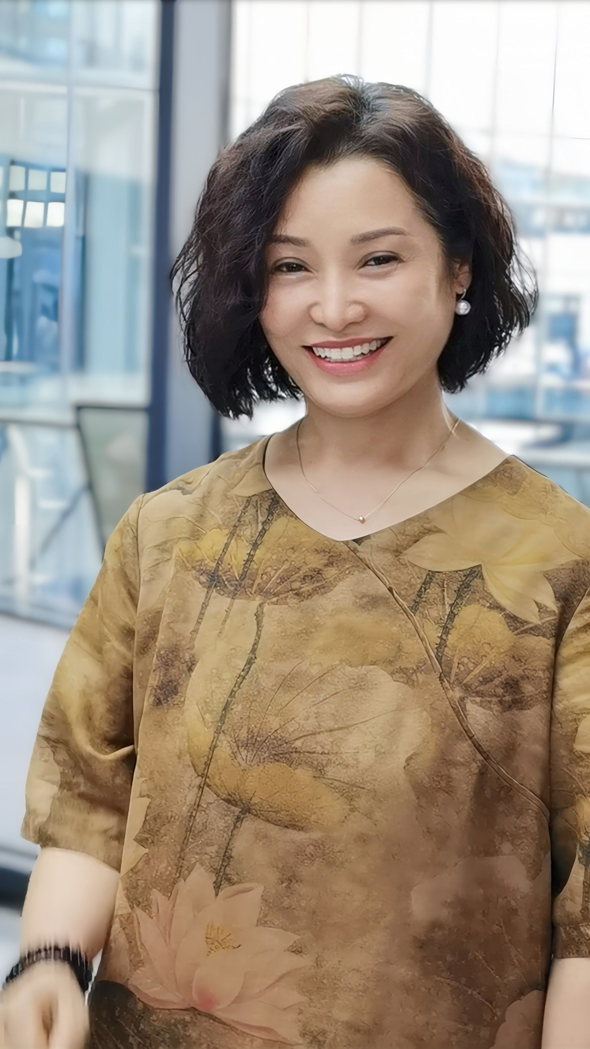 中年短发新趋势