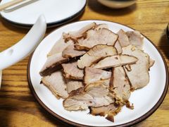 -李连贵酒家熏肉大饼(昆明街店)
