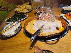 -洱火云南酸菜牛肉火锅(石景山当代商城店)