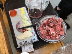 -毛辣果·贵州红酸汤牛肉火锅(西单店)