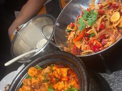 -万重锦·人文川菜馆(骡马市店)