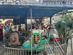 -顺德大良半月城游乐场