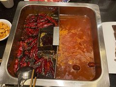 -百年川椒重庆老火锅(光谷店)
