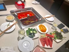 -海底捞火锅鲜切牛肉主题店(长寿路店)
