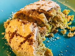 鸡肉杏仁卷-Tajine Moroccan塔金摩洛哥中东餐厅
