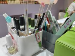 -孔雀手美甲美睫护理