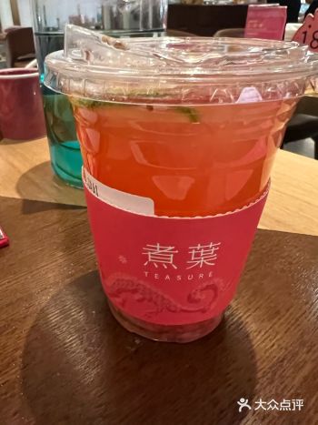 上次去上海没来得及尝试T9，这次正好补全，对比红茶公