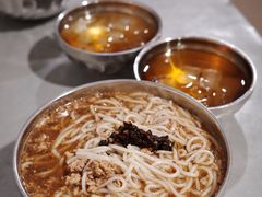 -正宗杨记普洱酸醋米线(总店)