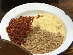 -咏勝锑锅麻辣烫(净居寺路总店)