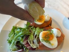 -ROAST coffee & eatery