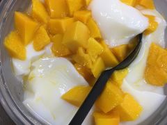 芒果双皮奶-六姑龟苓膏糖水卤水店