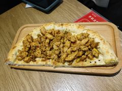 孜然鸡肉馕披萨-壹粉屋新疆炒米粉(建外SOHO东区店)
