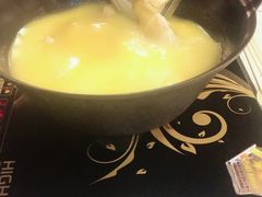 -鲜入围煮花胶鸡海鲜火锅