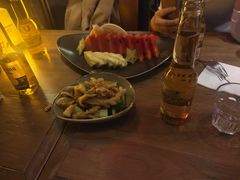-FOUR PLAY BAR